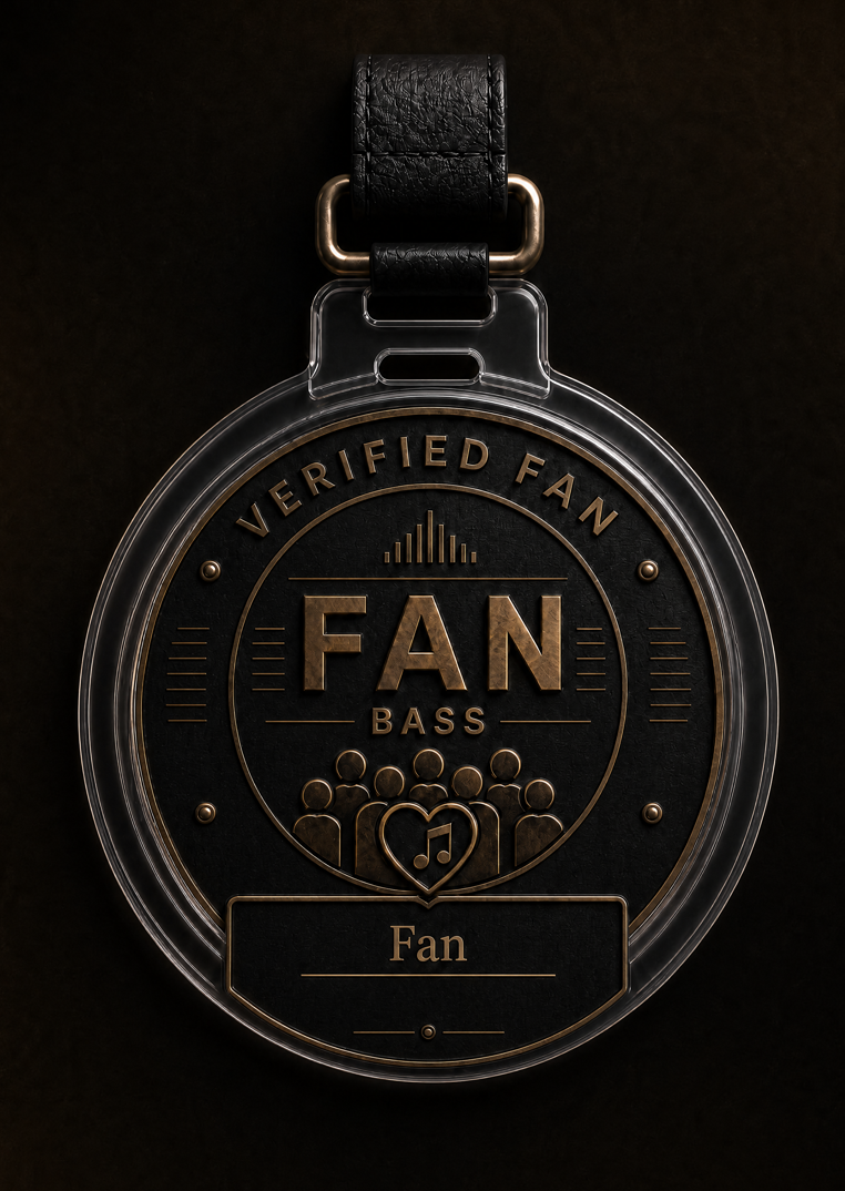 BASS Fan — passe vertical em couro com placa Fan Access, waveform e descrição: Participa ativamente. Apoia o movimento. Acede a benefícios.